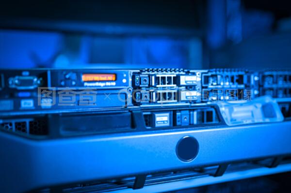 網(wǎng)絡(luò)服務(wù)器與云計(jì)算 驅(qū)動(dòng)數(shù)字未來的核心技術(shù)裝備服務(wù)